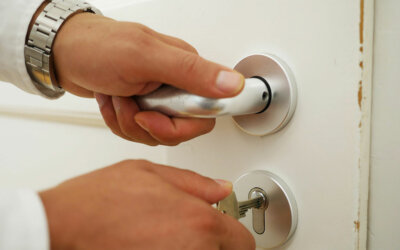 17 Top Signs You Need New Locks Installed
